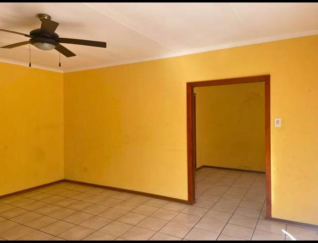 3 BEDROOM HOUSE FOR SALE IN BIRCH ACRES